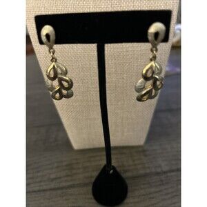 Vintage Goldtone 1.5 Inch Dangle Earrings